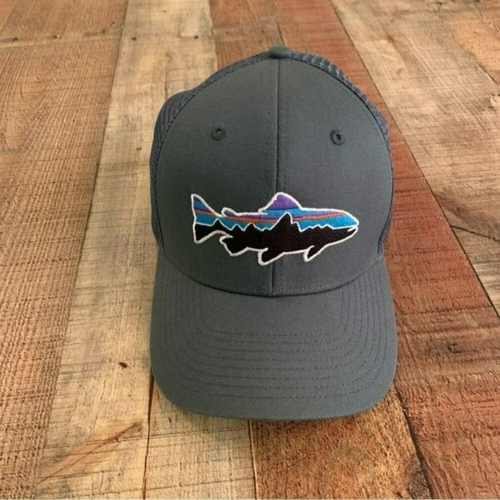 Patagonia mens mesh back baseball hat in gray